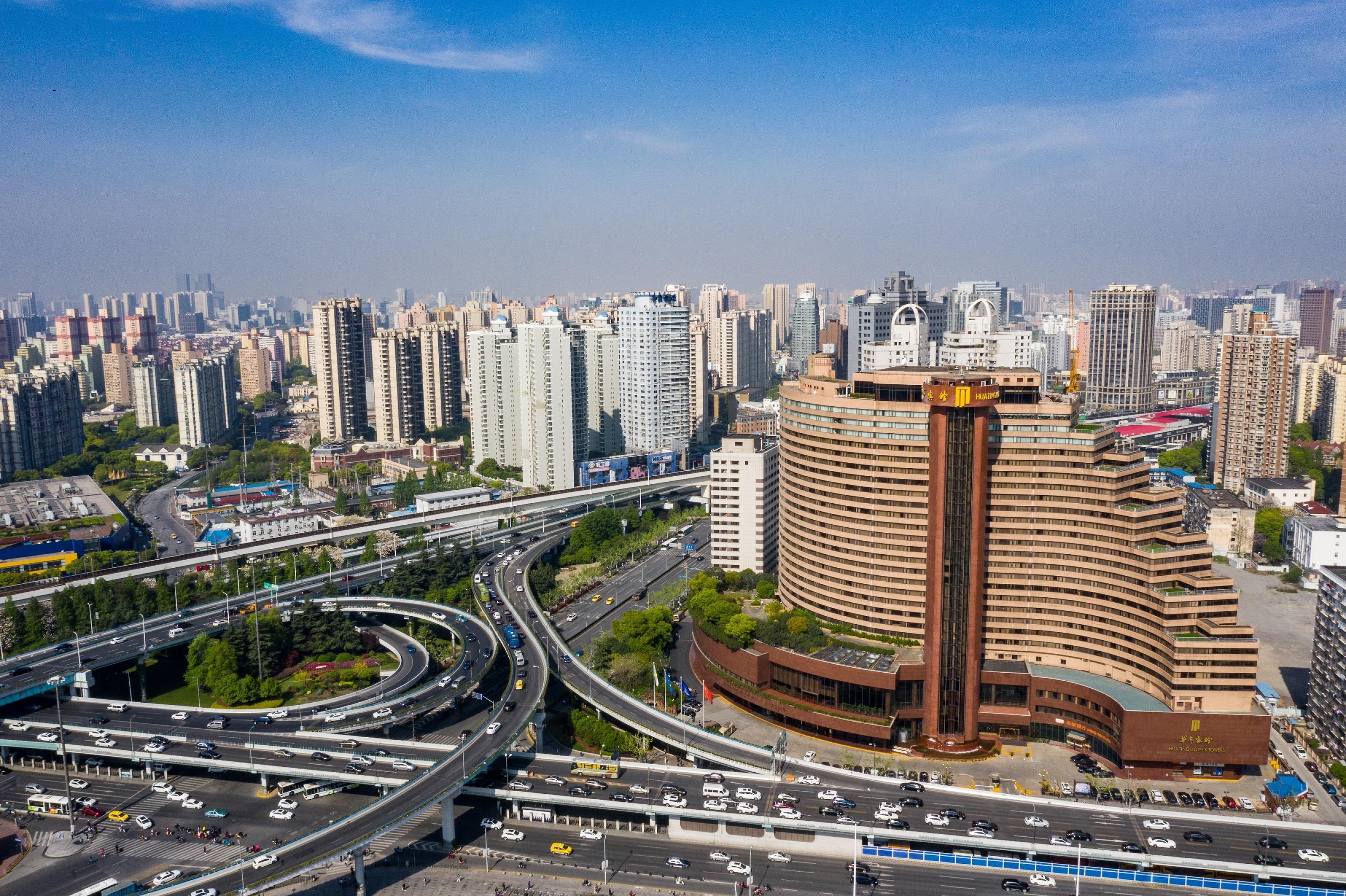 Hua Ting Hotel And Towers Shanghai Buitenkant foto